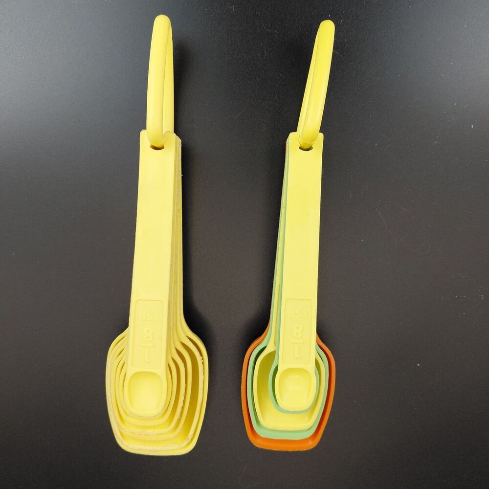 Tupperware Measuring Spoons Set D Ring Yellow Green Orange Vtg Retro Lot Of 2